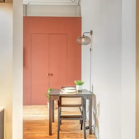 アパート Ghent's Historic Gem - Your Perfect Hideaway ヘント
